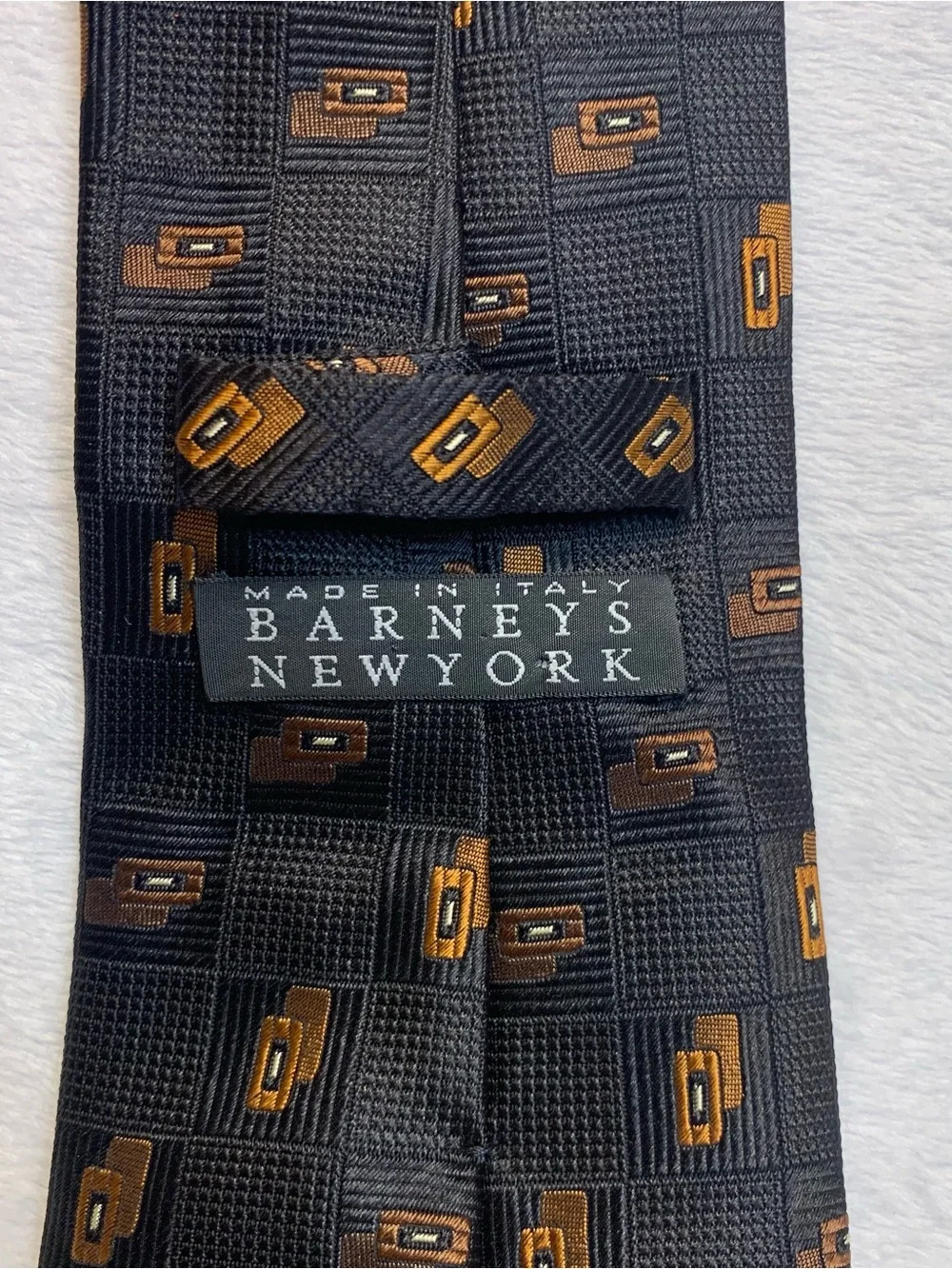 Barneys New York Vintage Men's Necktie Brown, Made in Italy, 100% Silk